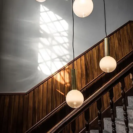 Da Penha 2* Γκιμαράες